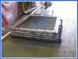 прямоугольные линзовые компенсаторы в Костроме